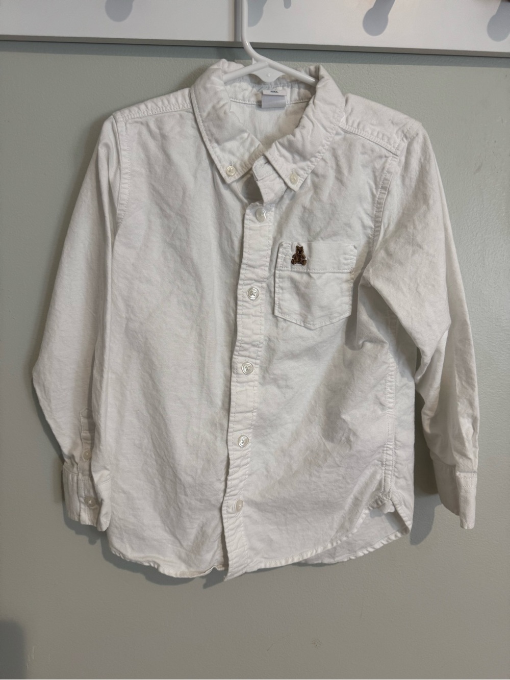 GAP Kids Size 5t White Button-Down Shirt with Pocket Logo